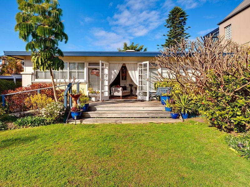 24 Ocean Grove, Collaroy NSW 2097