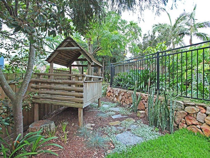 4 Arnott Crescent, Warriewood NSW 2102