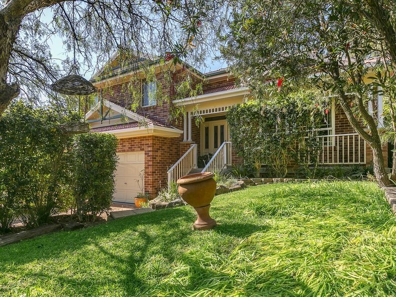 4 Arnott Crescent, Warriewood NSW 2102