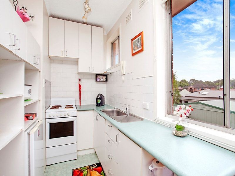 8/12 Grafton Cres, Dee Why NSW 2099
