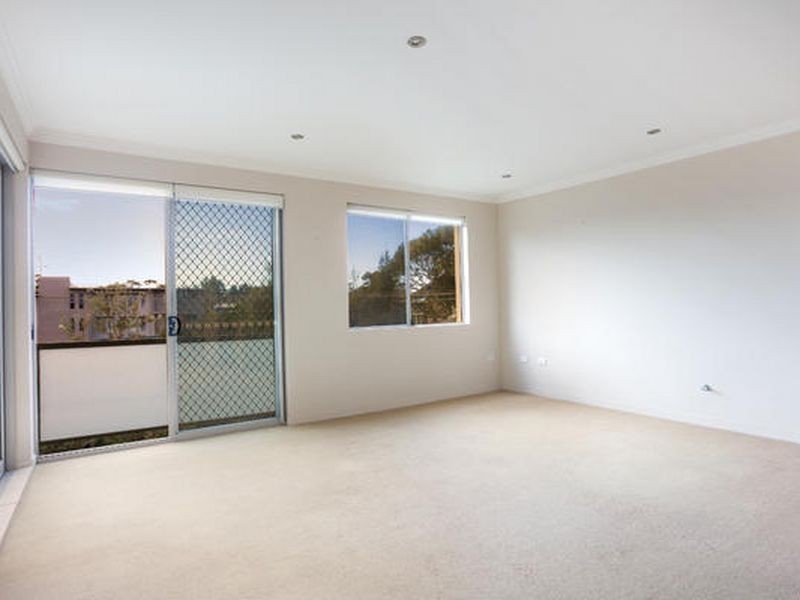 11/18-20 Goodwin Street, Narrabeen NSW 2101