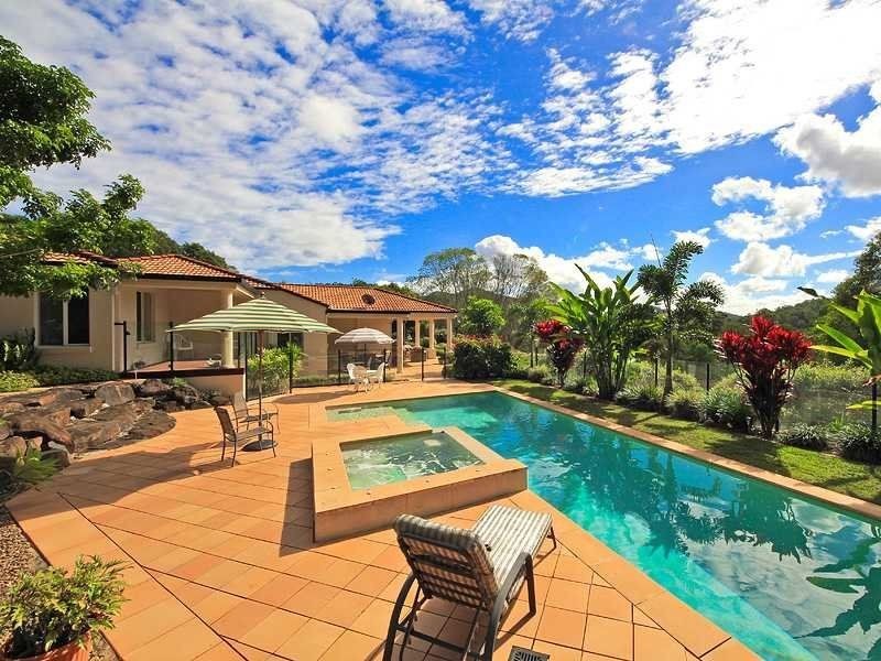 163 Gardenia Drive, Bonogin QLD 4213