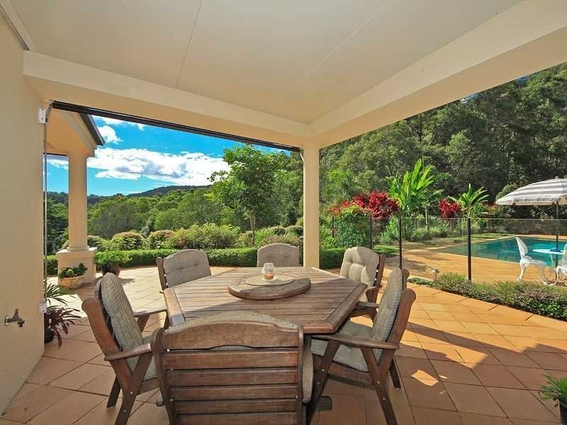 163 Gardenia Drive, Bonogin QLD 4213