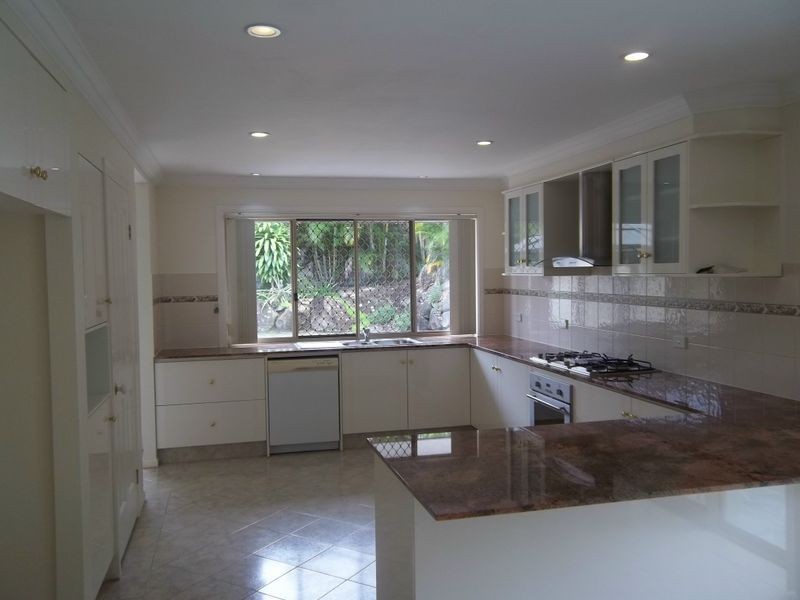 10 Callicarpa Street, Reedy Creek QLD 4227