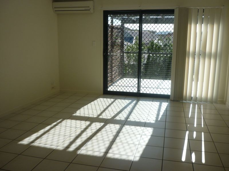 1/2 Palma Crescent, Varsity Lakes QLD 4227