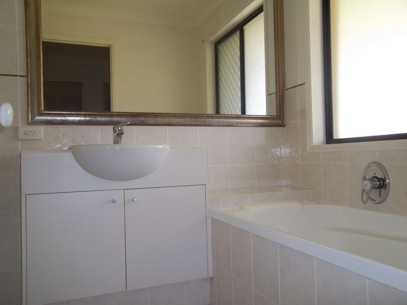 9 Jucara Avenue, Robina QLD 4226