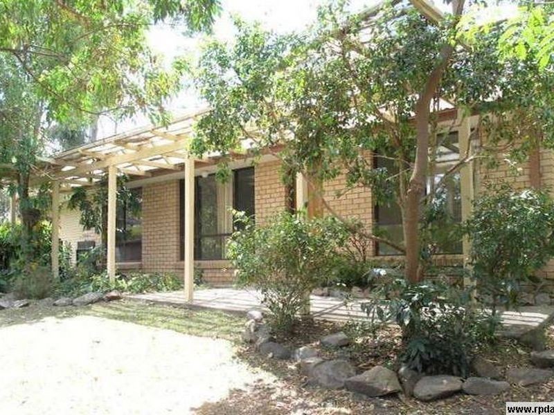 16 Navajo Street, Mudgeeraba QLD 4213