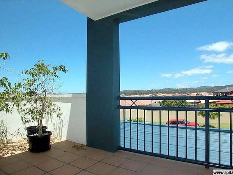 4/23 Peppertree Circuit, Robina QLD 4226