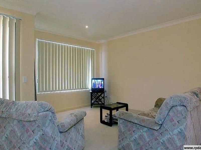 4/23 Peppertree Circuit, Robina QLD 4226