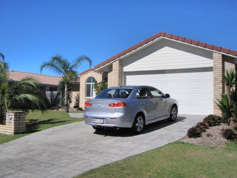 92 Honeyeater Drive, Burleigh Waters QLD 4220