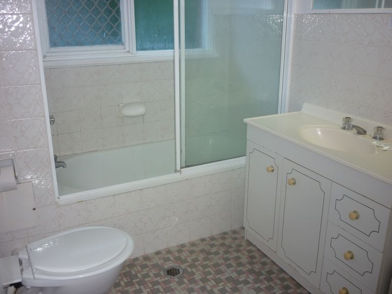 27/122 Marine Parade, Miami QLD 4220