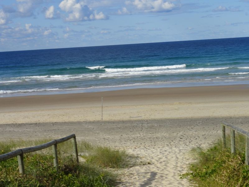 25/16 Crescent Avenue, Mermaid Beach QLD 4218