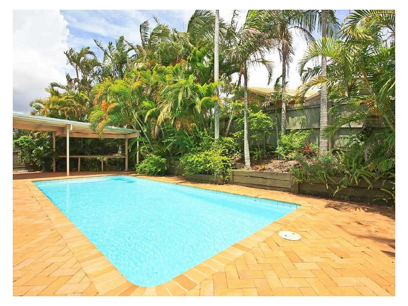 87 Glen Eagles Drive, Robina QLD 4226