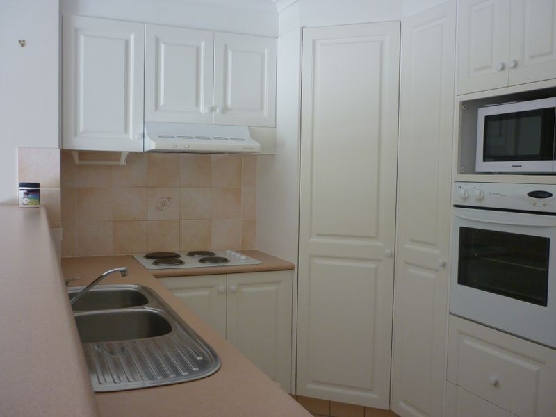 2/2489 Gold Coast Highway, Mermaid Beach QLD 4218