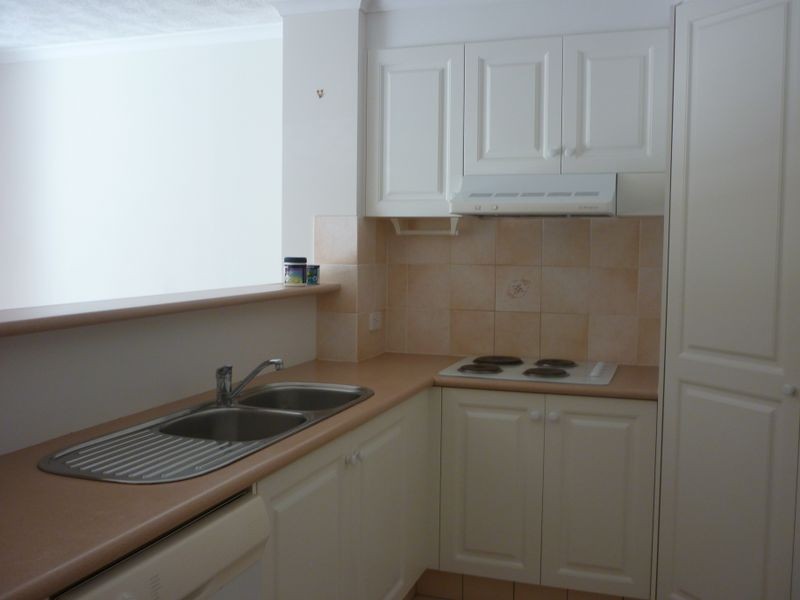 2/2489 Gold Coast Highway, Mermaid Beach QLD 4218