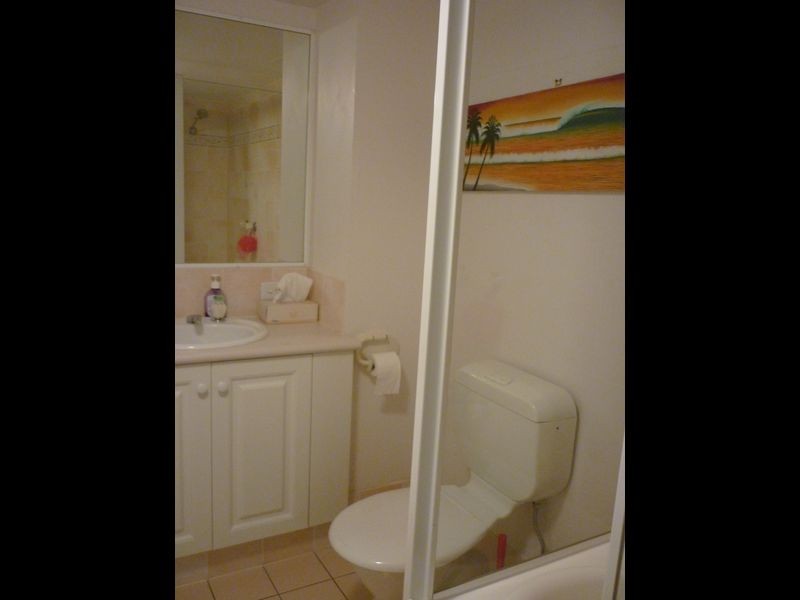 2/2489 Gold Coast Highway, Mermaid Beach QLD 4218