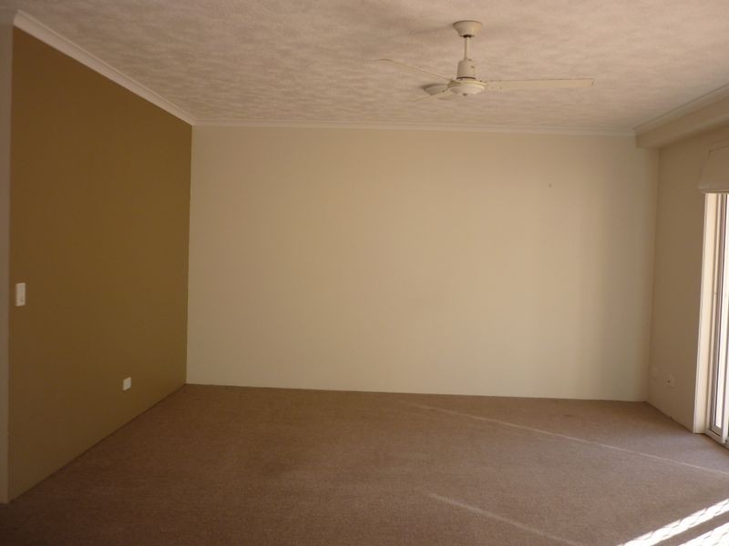 2/2489 Gold Coast Highway, Mermaid Beach QLD 4218