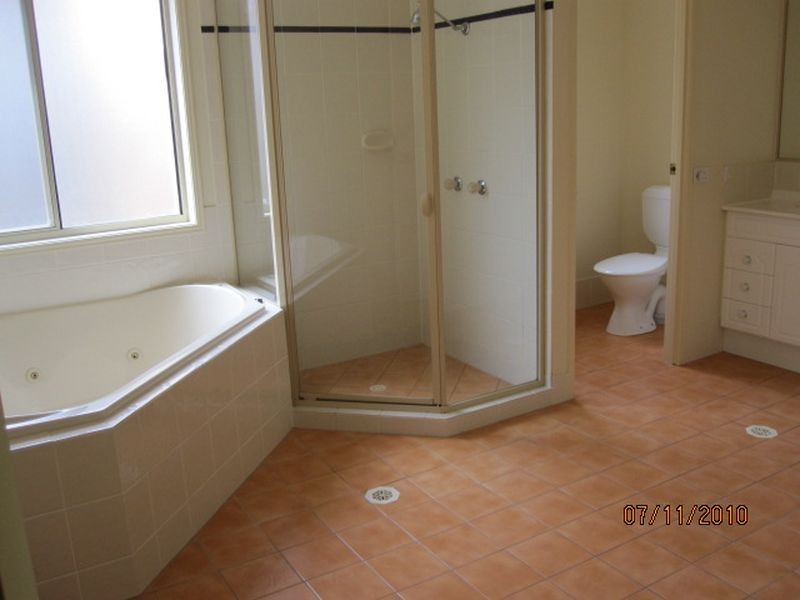 12 Lancewood Circuit, Robina QLD 4226