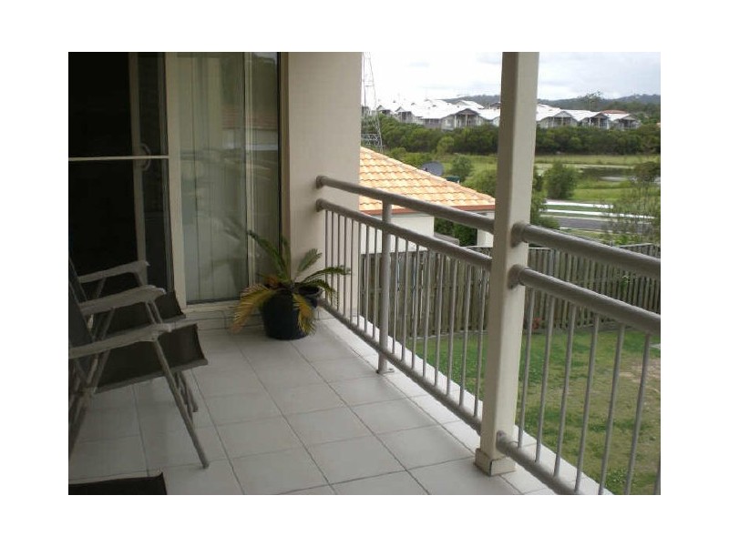 5 Solitaire Place, Robina QLD 4226