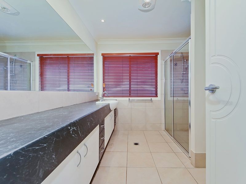 32 Kerrigan Court, Mudgeeraba QLD 4213