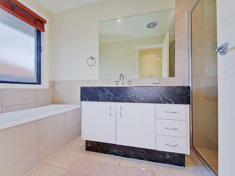 32 Kerrigan Court, Mudgeeraba QLD 4213