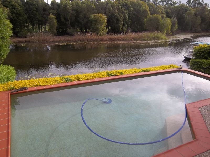34 Martingale Circuit, Clear Island Waters QLD 4226