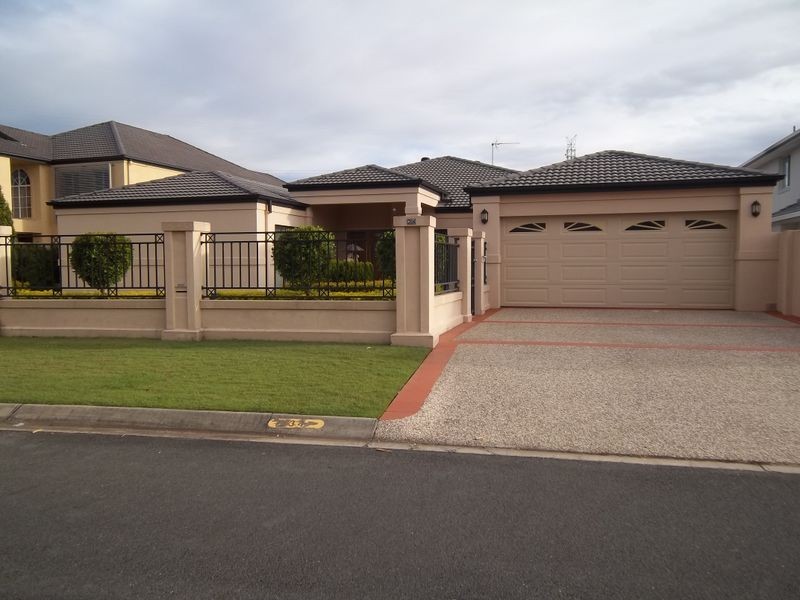 34 Martingale Circuit, Clear Island Waters QLD 4226