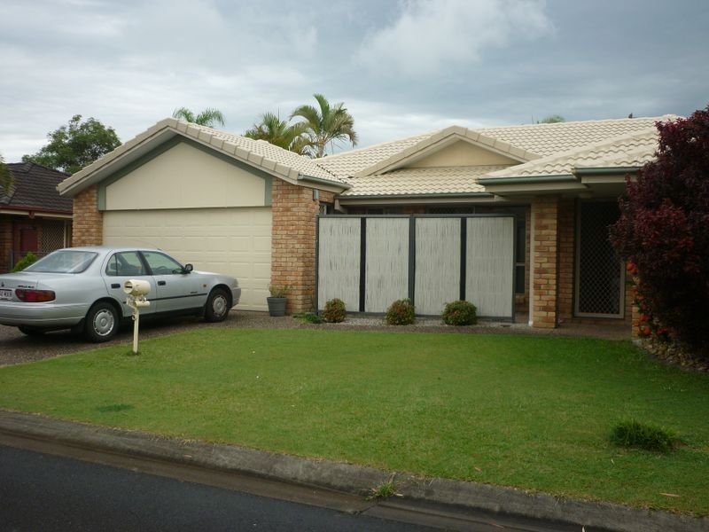 10 Vancouver Street, Robina QLD 4226