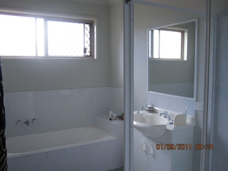 35 Glenside Drive, Robina QLD 4226