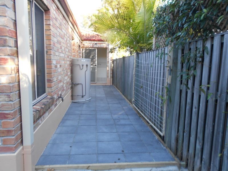 18 Tuggerah Close, Robina QLD 4226