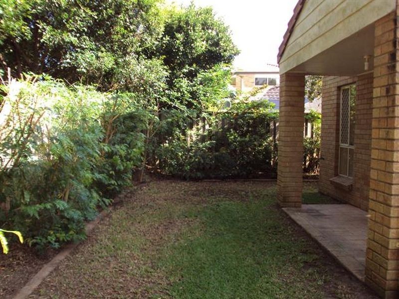 28 Parkside Circuit, Robina QLD 4226