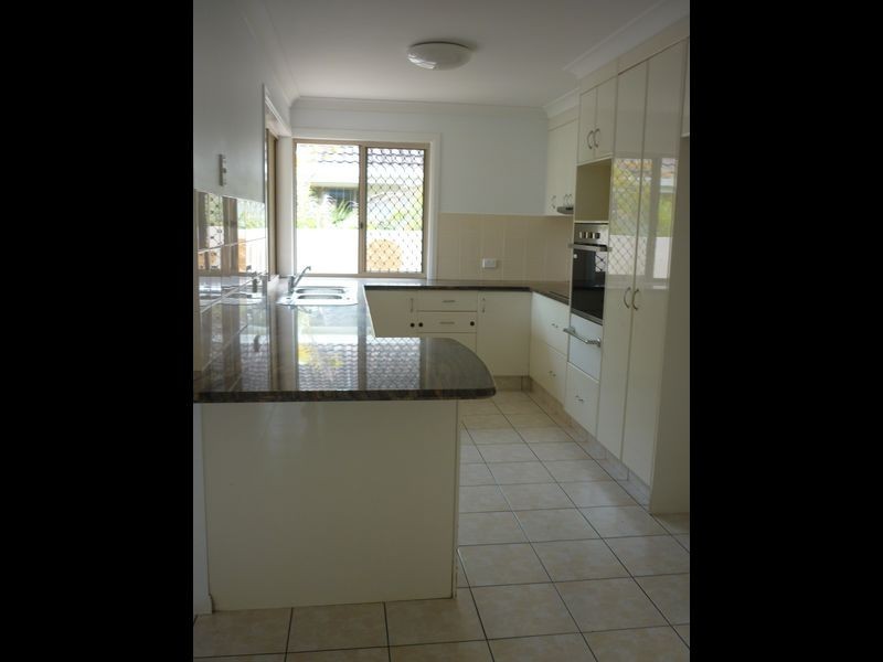 28 Cedarwood Crescent, Robina QLD 4226