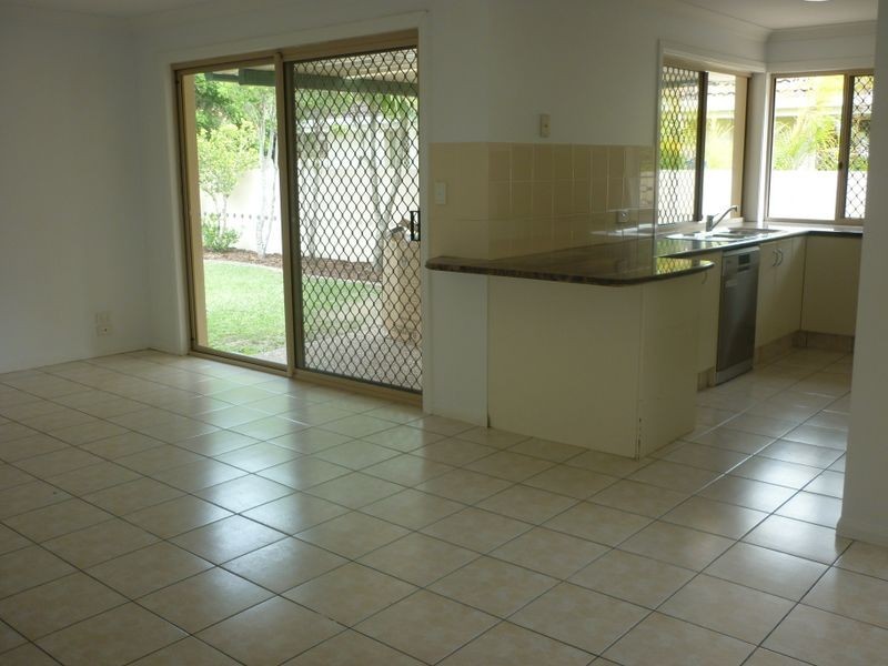 28 Cedarwood Crescent, Robina QLD 4226