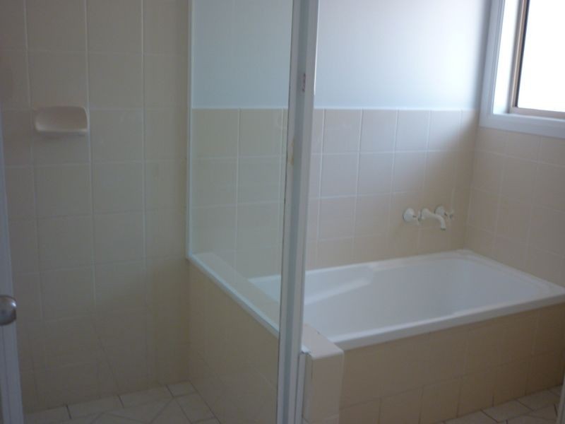 28 Cedarwood Crescent, Robina QLD 4226