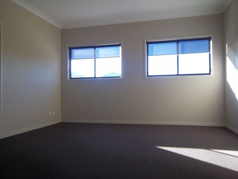 11 Molonglo Close, Reedy Creek QLD 4227