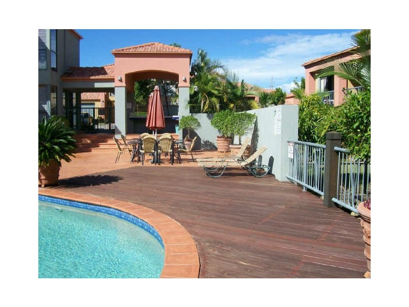 119/20 Fairway Drive, Clear Island Waters QLD 4226
