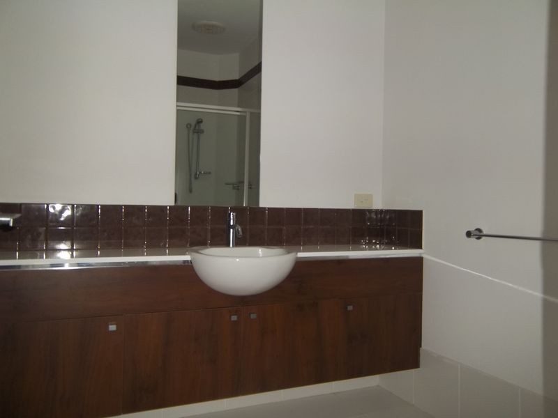 7/11 Cezaire Avenue, Varsity Lakes QLD 4227