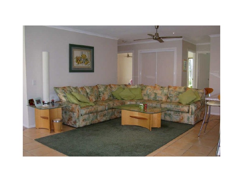 2 Bedford Crescent, Mudgeeraba QLD 4213