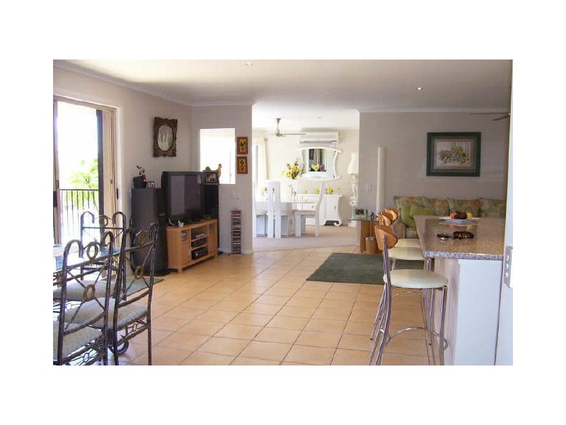 2 Bedford Crescent, Mudgeeraba QLD 4213