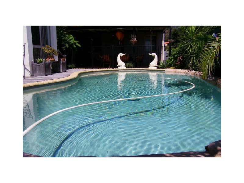 2 Bedford Crescent, Mudgeeraba QLD 4213