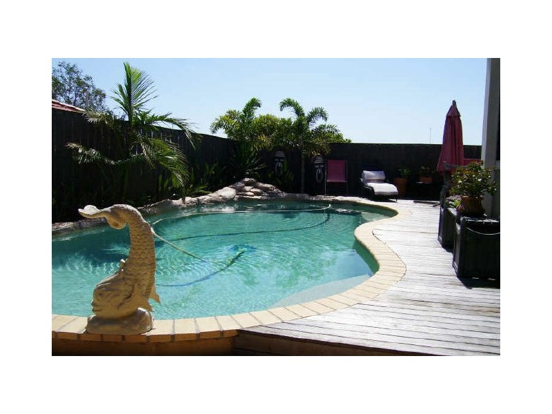 2 Bedford Crescent, Mudgeeraba QLD 4213