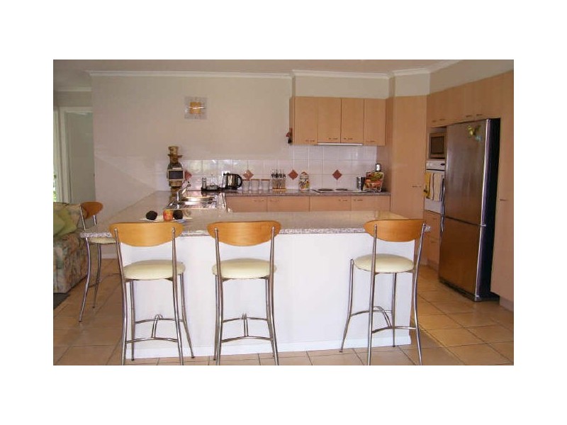 2 Bedford Crescent, Mudgeeraba QLD 4213