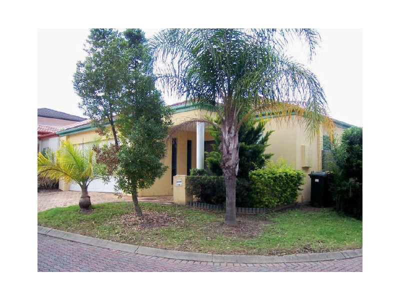 18 Highgate Lane, Robina QLD 4226