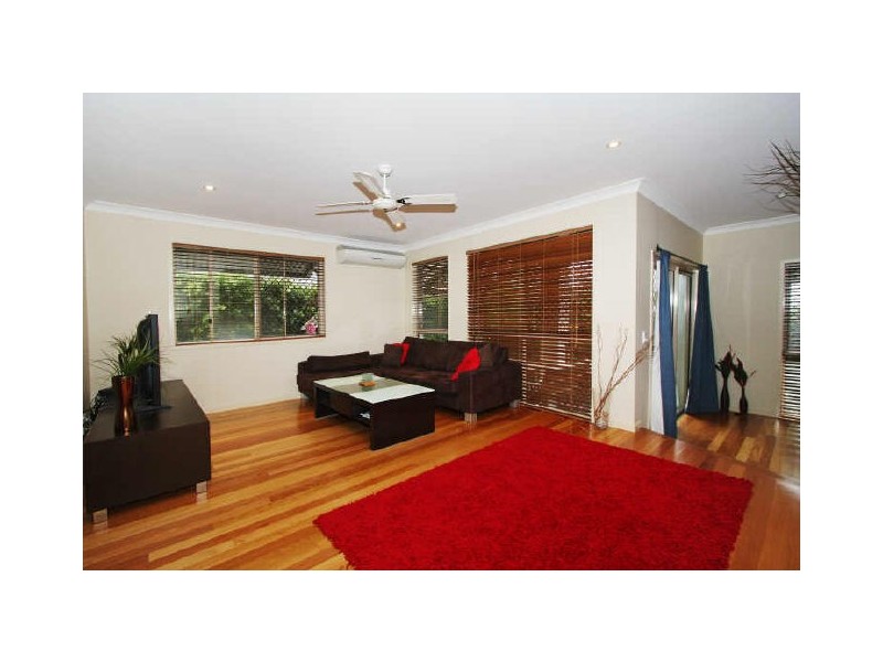 1/11 Belmont Drive, Varsity Lakes QLD 4227