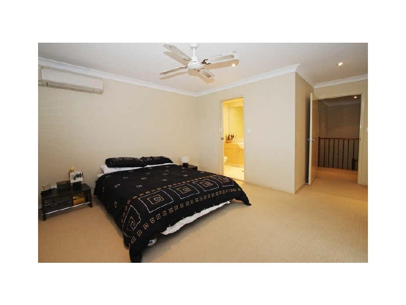 1/11 Belmont Drive, Varsity Lakes QLD 4227