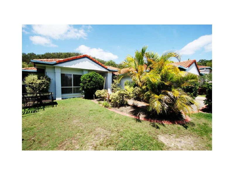 4 Humberside Close, Mudgeeraba QLD 4213