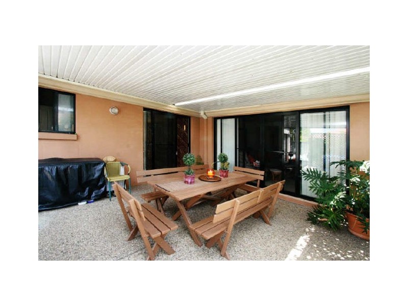 4 Nypa Close, Robina QLD 4226