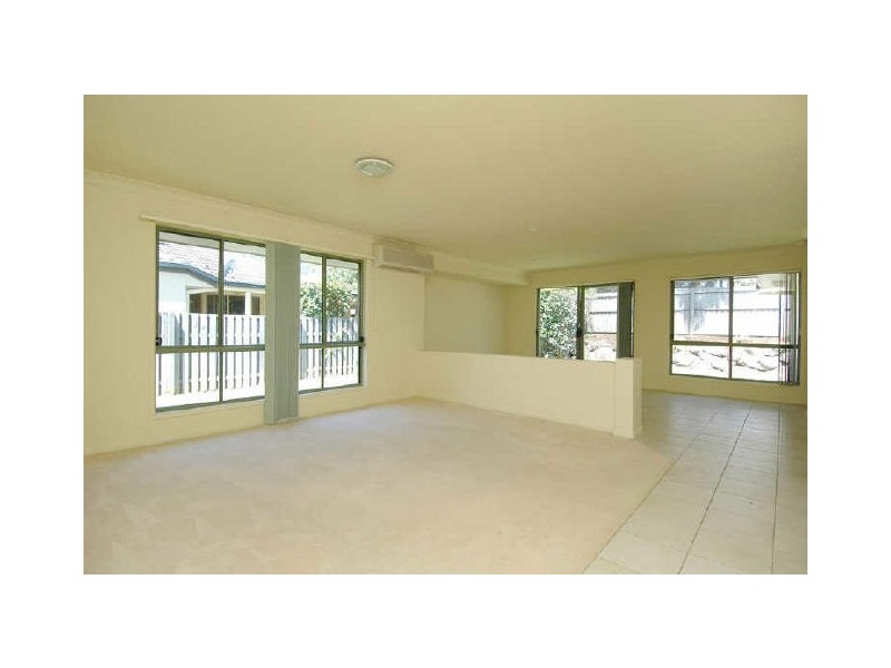 8 Tolai Ct, Mudgeeraba QLD 4213