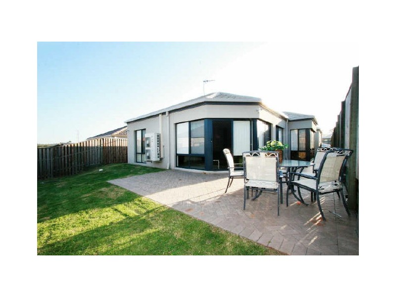 14 Campelles Avenue, Varsity Lakes QLD 4227