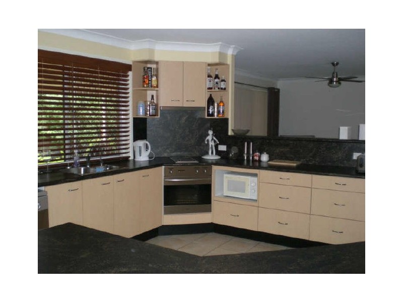 12 Conadilly Ct, Carrara QLD 4211